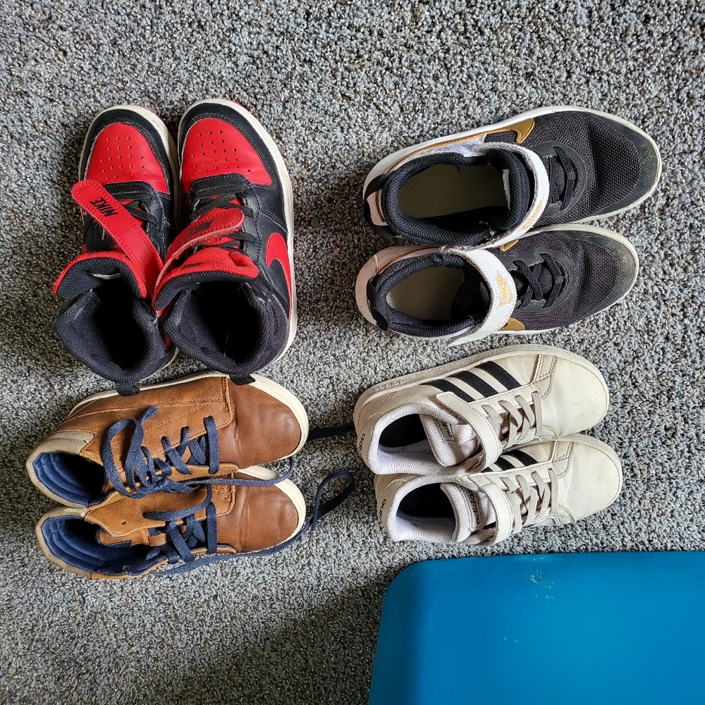 Boys shoes
